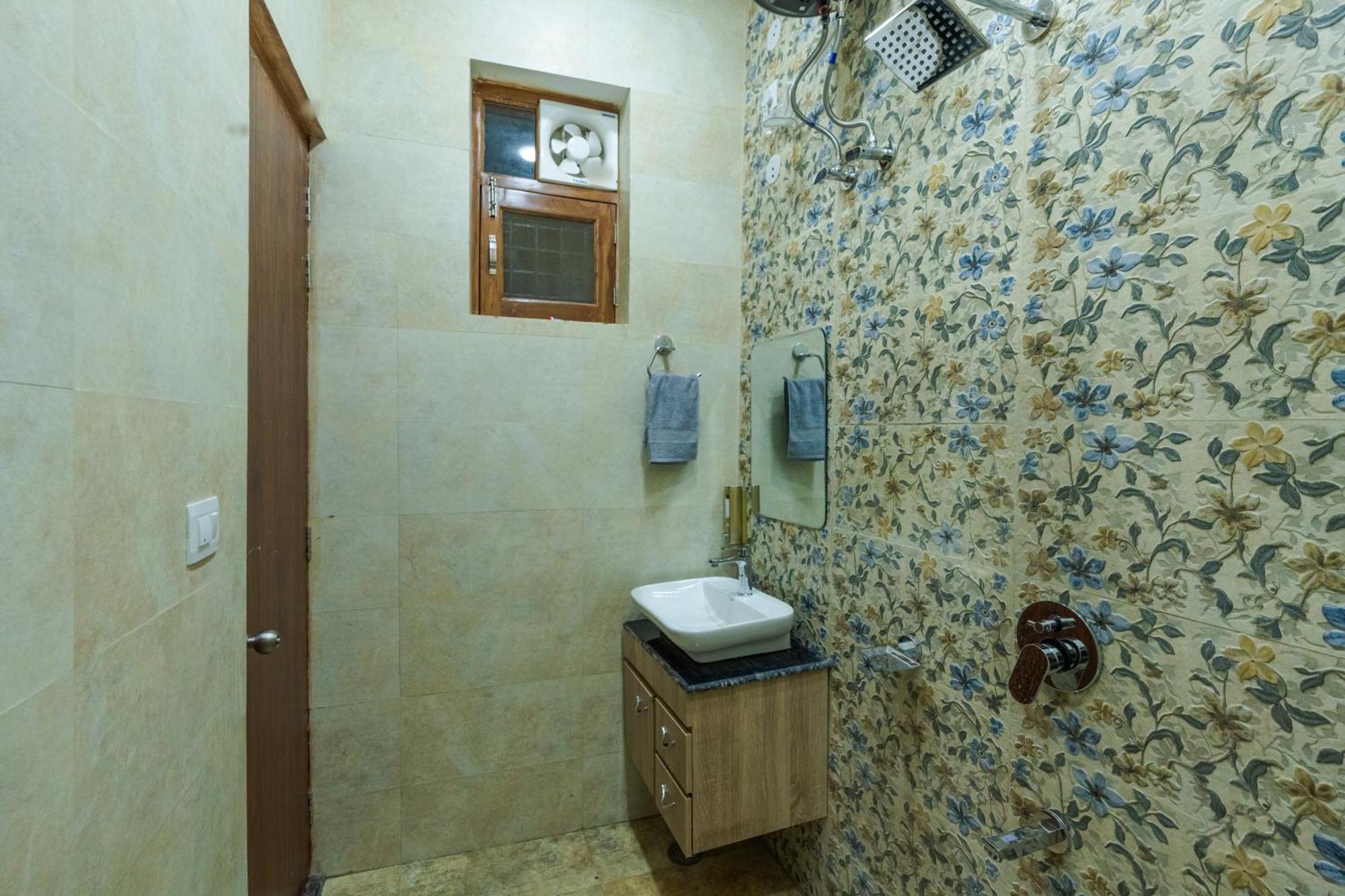 Dhruva - Luxury Villa In Cbd 德拉敦 外观 照片